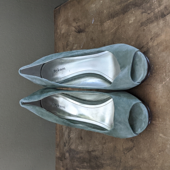 Style & co. Peep Toe Leather Suede Green Pumps With Wooden Heel - Picture 2 of 11